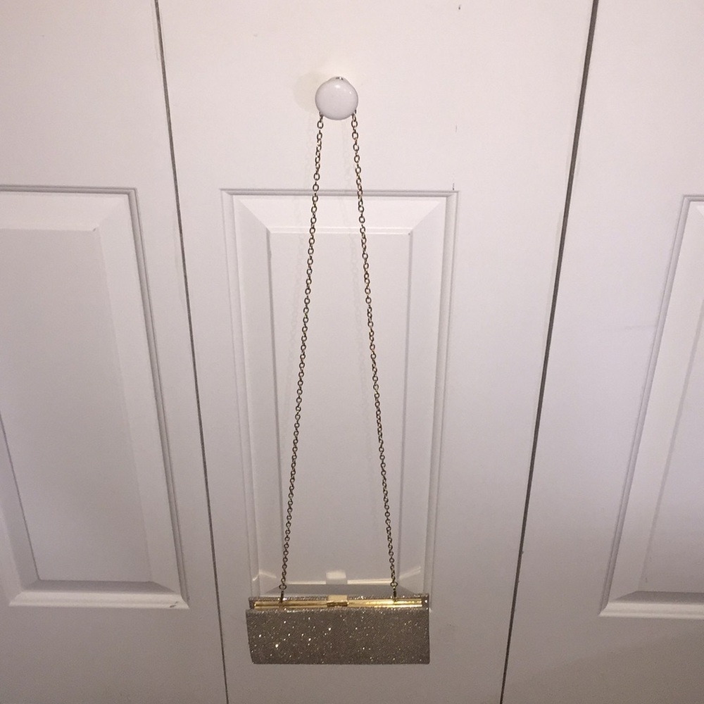 NWOT Beautiful gold shimmer clutch purse